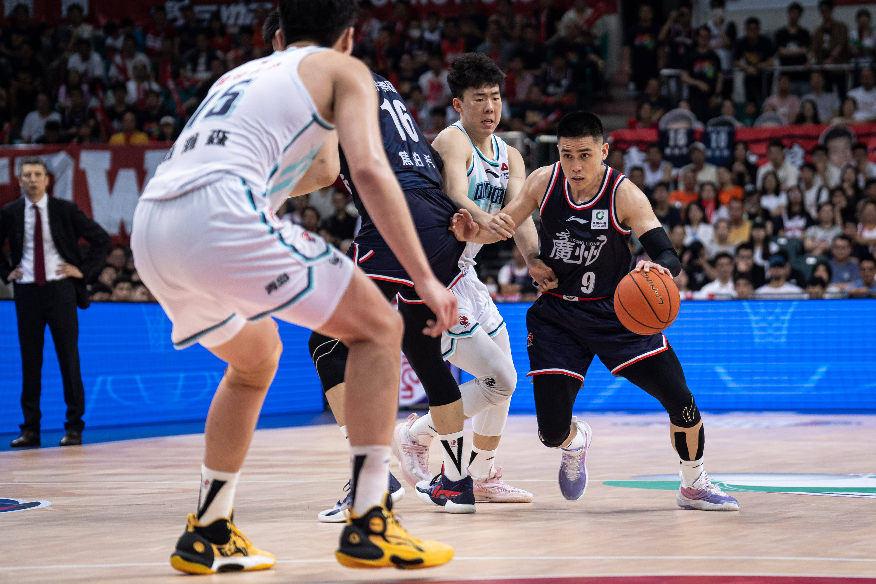 受伤是每个 受伤是每个